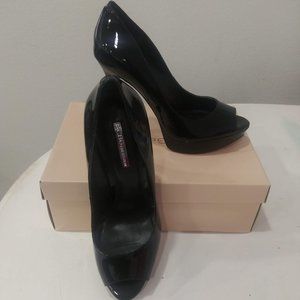BCBG New in the Box Peep Toe Cutout Heels size 9